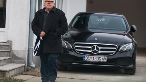 Župnik Andrija Vrbanić kupio skupocijeni mercedes