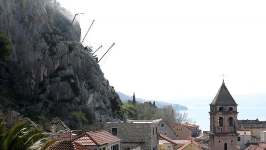 Omiš odroni stijena