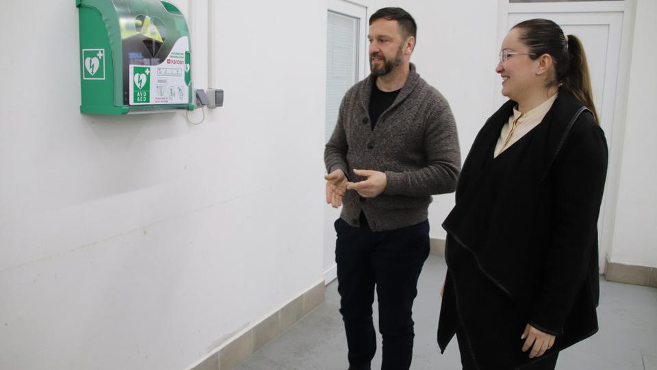 Grad Slatina nabavio tri AVD uređaja s ciljem još veće zaštite svojih građana