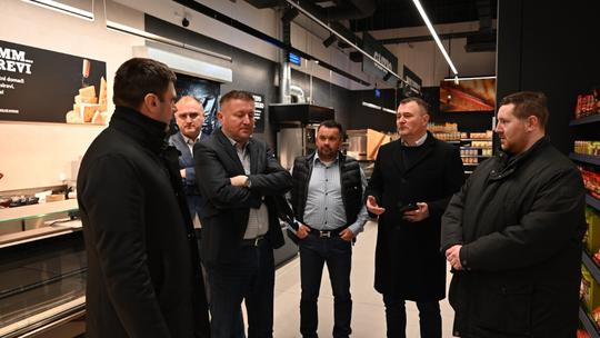 storyeditor/2025-04-04/smz_b_slager_nove_investicije.jpeg