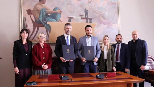 storyeditor/2025-03-20/OS_Mokosica_potpisivanje.jpg