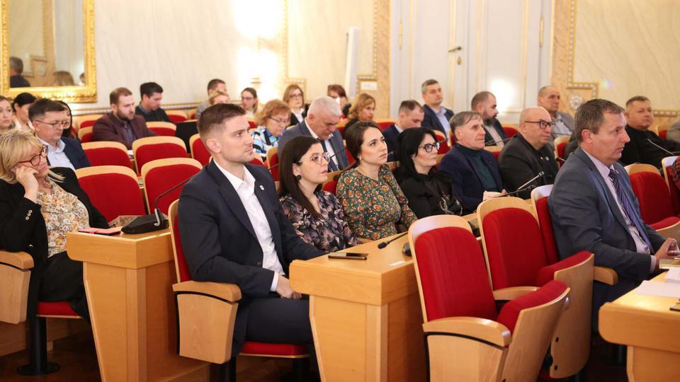 ZAHVALJUJUĆI projektu "Stambeni krediti u funkciji poticanja gospodarstva", jedinstvenom demografskom projektu Osječko-baranjske županije, do sada su kupljena 252 stana i 281 kuća