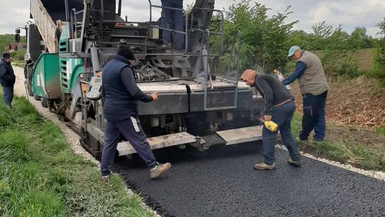 Asfaltiranje ulice Dobriše Cesarića