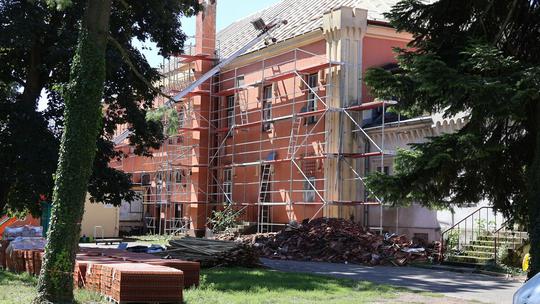 PROŠLI TJEDAN trajali su radovi na izmjeni krovišta na zgradi Feštetić