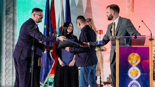 SVAKI od dobivenih certifikata garancija je visoke kvalitete zdravstvene skrbi, rekao je Krešimir Antonio Paliska, izvršni direktor svjetske akreditacijske organizacije u zdravstvu