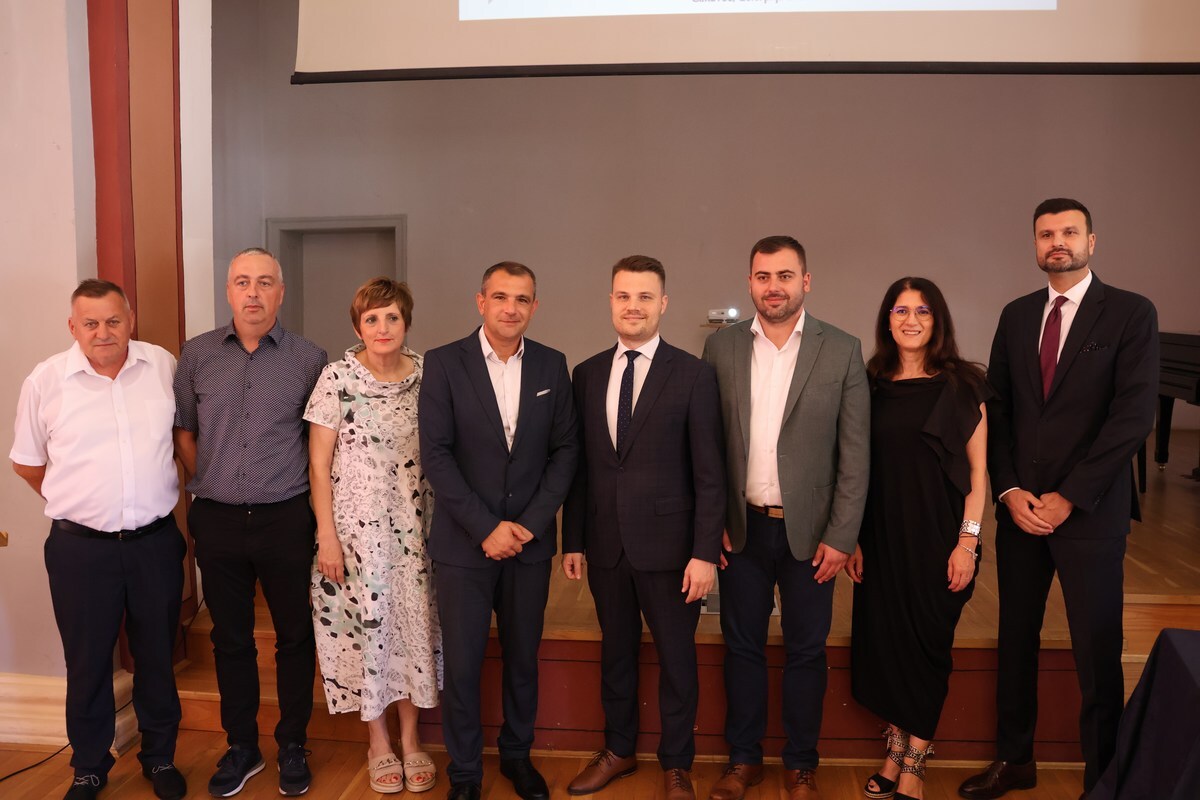 storyeditor/2024-07-26/MZa2.jpg NA POČETNOJ konferenciji projekta vrijednog 11,487.229 eura, za koji je Međimurska županija kandidaturom na natječaj već osigurala 6,138.048 eura bespovratnih sredstava, rečeno je da gradnja započinje u kolovozu